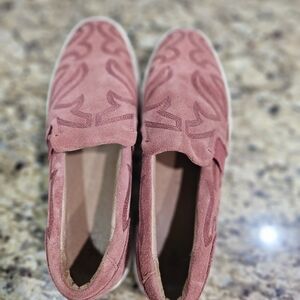 FRYE AND CO. Pink Suede Loafers